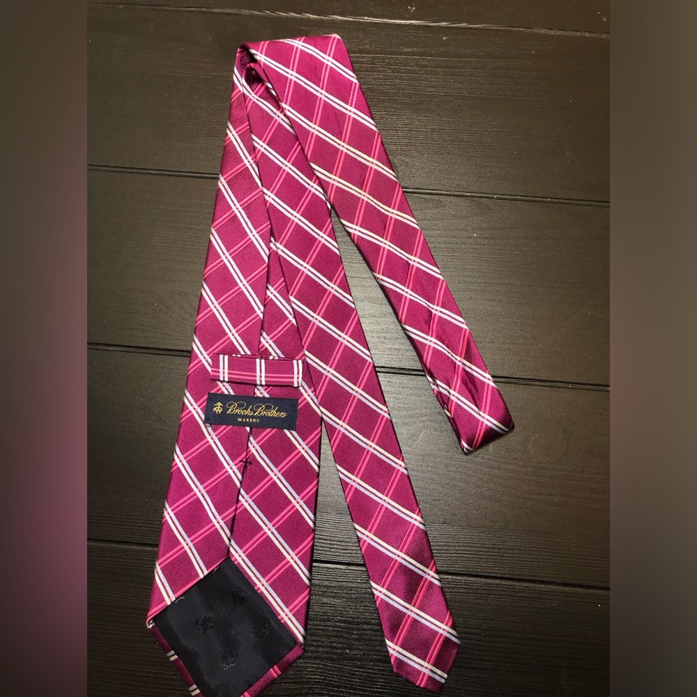 Brooks Brothers Pink and White Plaid Tie - Picture 2 of 5